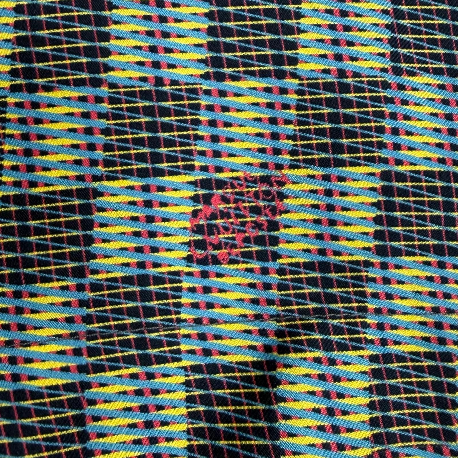 未使用品★LOUIS VUITTON ルイヴィトン シルク100％ 総柄プリント ボタンフライ ショートパンツ マルチ 38 イタリア製 正規品 レディース