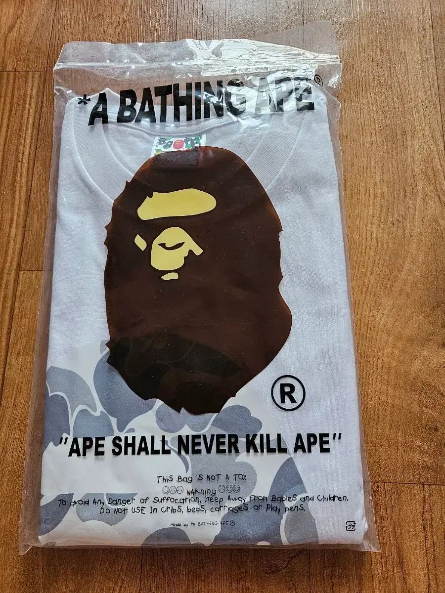 A BATHING APE アベイシングエイプ 半袖 白 xl