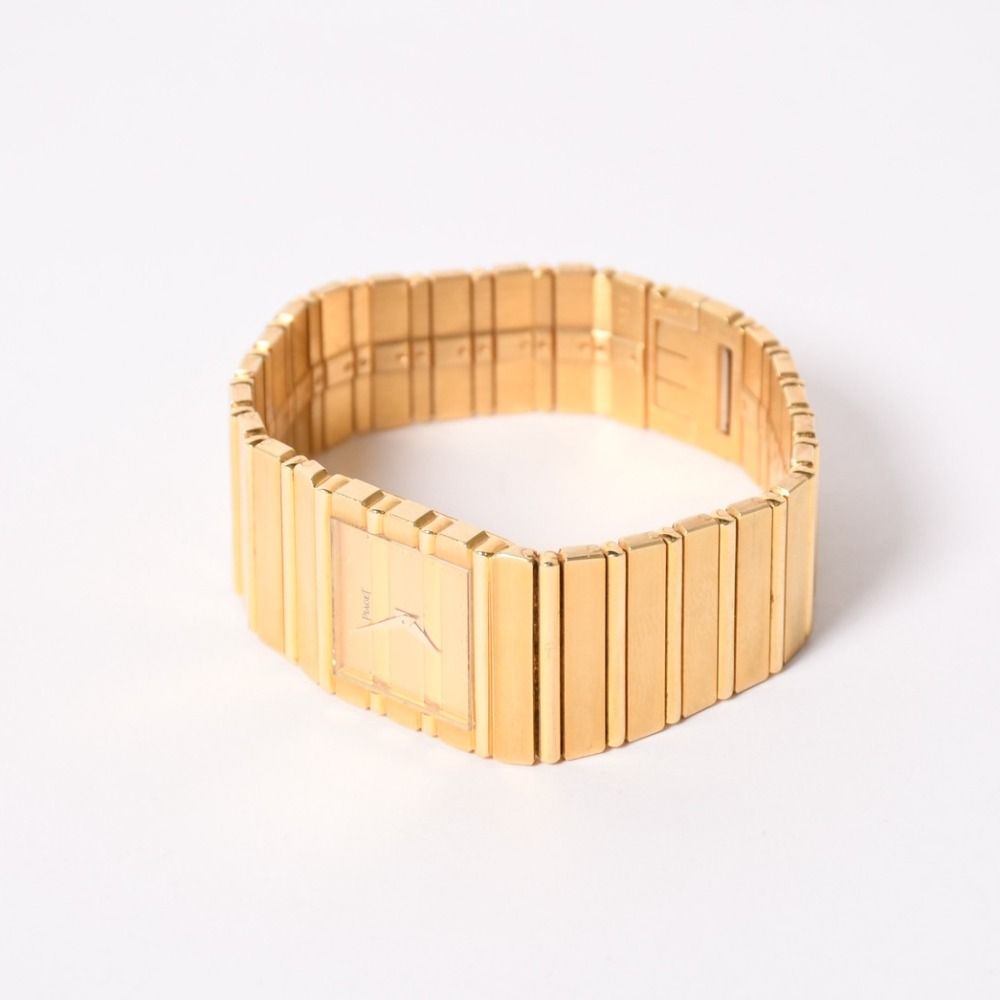 Piaget ピアジェ POLO ポロ 腕時計 7131C701 重量約146.35g K18YG 750刻印 クォーツ ゴールド文字盤 ガラスキズ 美品 中古 4a003590 Piaget ピアジェ POLO ポロ 腕時計 7131C701 重量約146.35g K18YG 750刻印 クォーツ ゴールド文字盤 ガラスキズ 美品 中古 4a003590