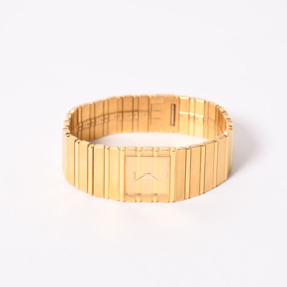 Piaget ピアジェ POLO ポロ 腕時計 7131C701 重量約146.35g K18YG 750刻印 クォーツ ゴールド文字盤 ガラスキズ 美品 中古 4a003590 Piaget ピアジェ POLO ポロ 腕時計 7131C701 重量約146.35g K18YG 750刻印 クォーツ ゴールド文字盤 ガラスキズ 美品 中古 4a003590