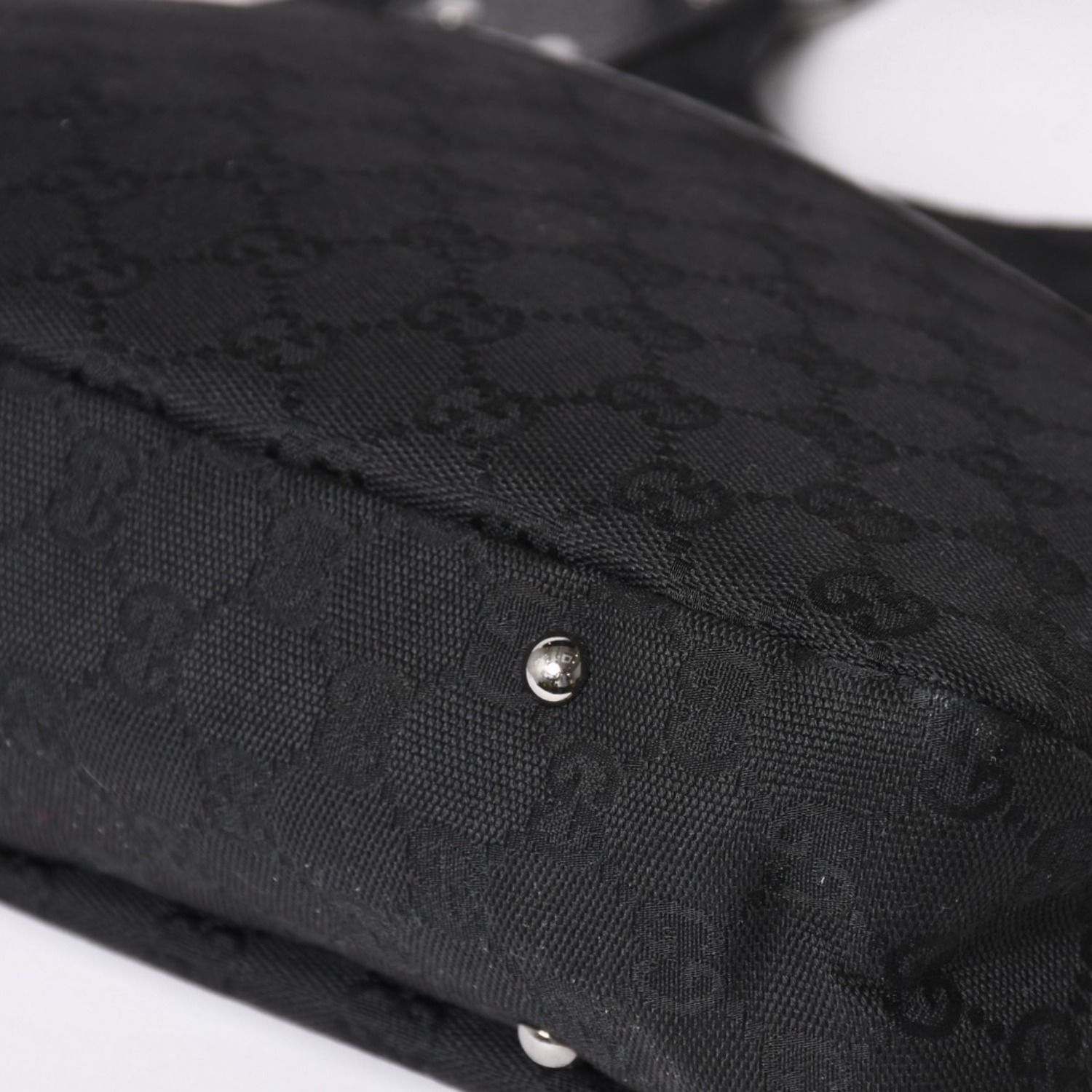 GUCCI グッチ GGキャンバスショルダーバッグ ハンドバッグ ワンショルダー GGキャンバス 132260 ブラック シルバー金具 美品 中古 4a003515 GUCCI グッチ GGキャンバスショルダーバッグ ハンドバッグ ワンショルダー GGキャンバス 132260 ブラック シルバー金具 美品 中古 4a003515