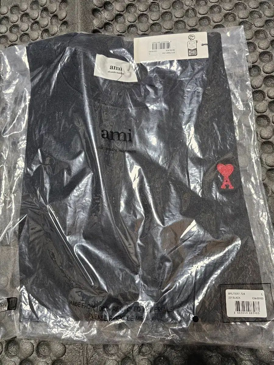 アミ 半袖Tシャツ ブラック L