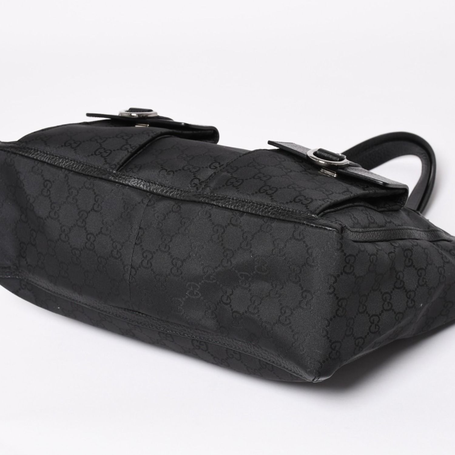 極美品 GUCCI グッチ アビー GGナイロンキャンバスポケットトート