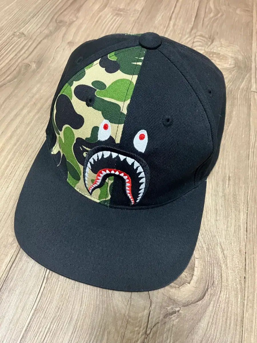 A BATHING APE アベイシングエイプ abc カモフラ スナップバック ベースボールキャップ 帽子