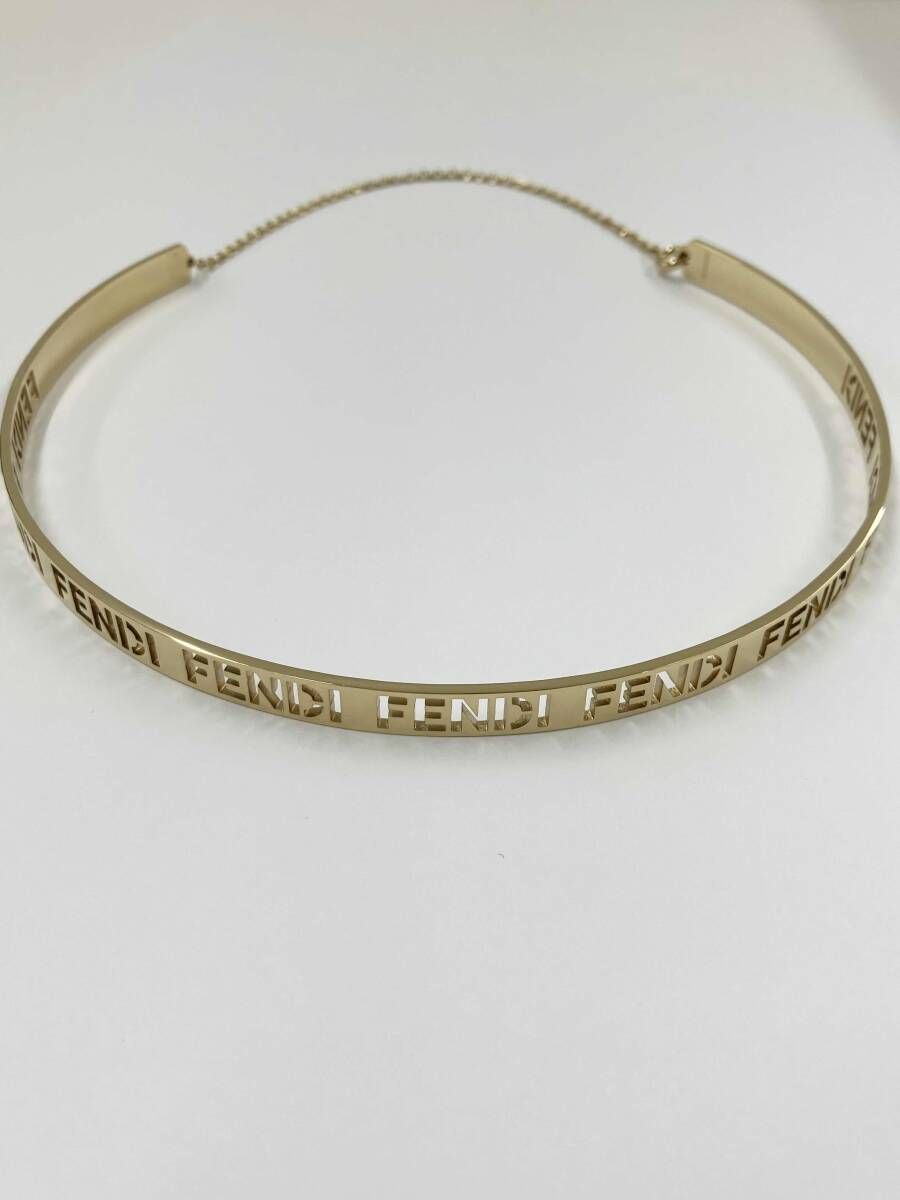 FENDI フェンディ バゲット ロゴ ネックレス ブランドアクセサリー