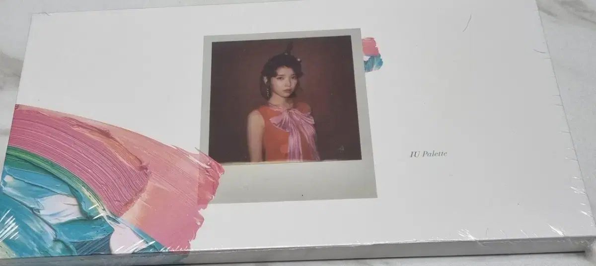 IU アイユー パレット 未開封