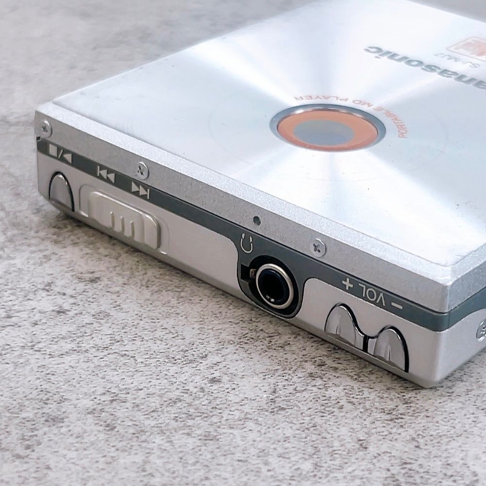 H-1686 Panasonic ポータブルMDプレーヤー SJ-MJ7 シルバー 動作品