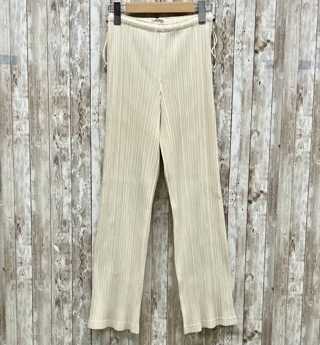 PLEATS PLEASE ISSEY MIYAKE イッセイミヤケ PP41-JF606 レディース パンツ オフホワイト size2