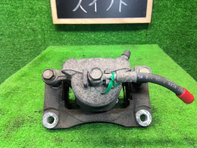 スイフト 右フロントキャリパー DBA-ZD11S 55101-63J01-999 ZFM 自社