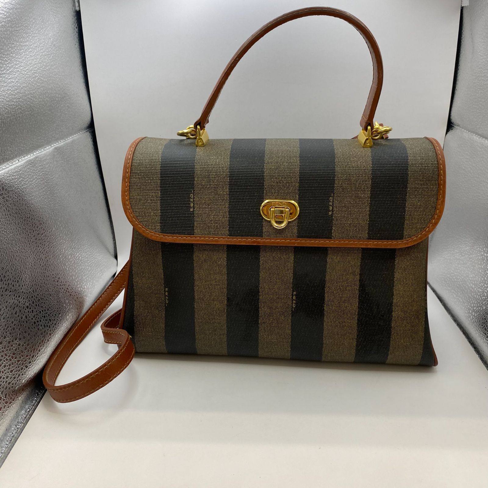 中古】FENDI ペカン柄 2WAY フロントロック ハンドバッグ - メルカリ