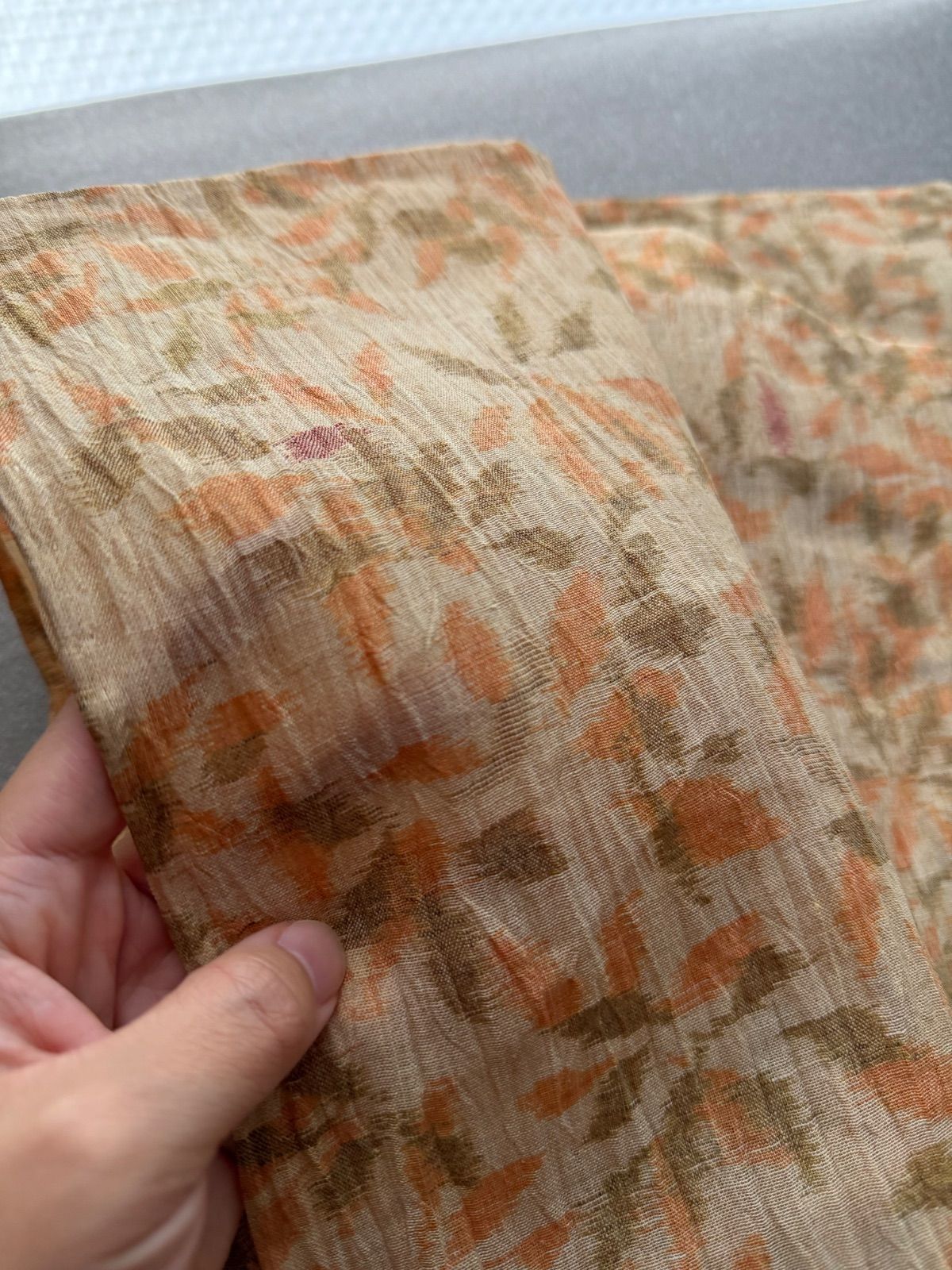 夏物 本場小千谷縮　麻　舞花文　キャメル　ベージュ　茶　逸品　浴衣 小千谷縮 本麻 夏着物 赤茶 夏物 単衣 - メルカリ
