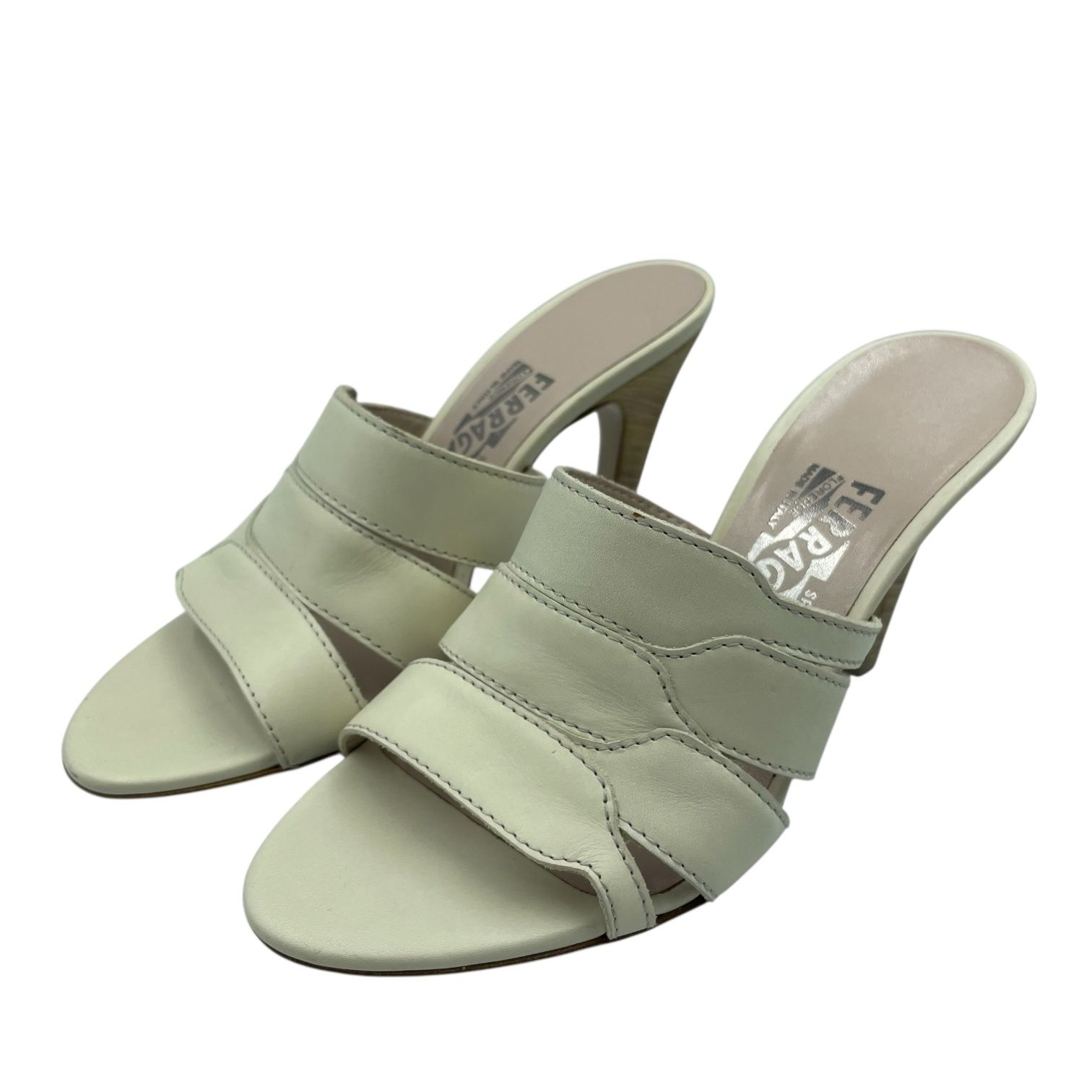 未使用品 Salvatore Ferragamo フェラガモ サンダル レザー ホワイト サイズ36.5