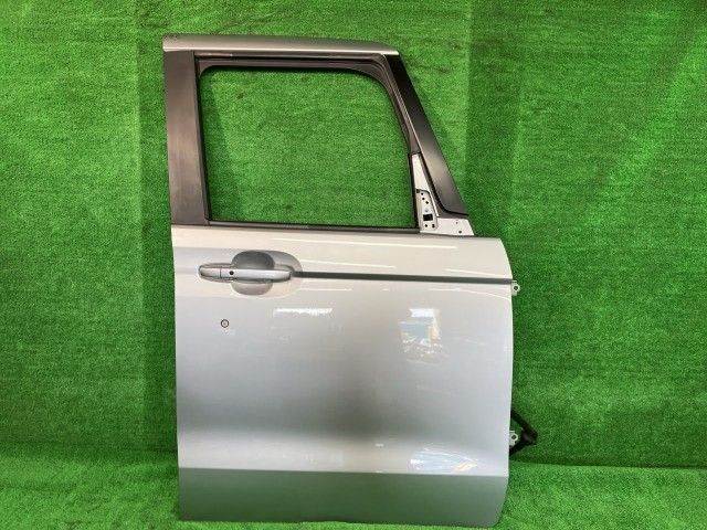 N-BOX JF4 右フロントドア G L ホンダセンシング 4WD アサヒ M2H3K 67010-TTA-J00ZZ NH830M