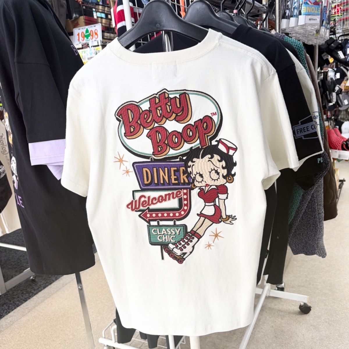 XLあり‼️NEVERMIND ネバーマインド⚫︎Bettyboop ベティ　コラボ　半袖　刺繍　Tシャツ　M XL ナチュラル