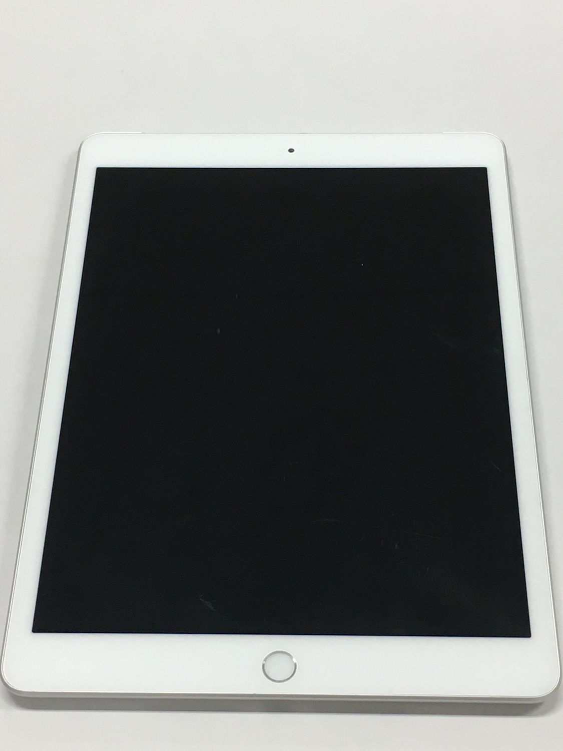 電池90％ Apple iPad 第8世代 SIMフリー 32GB シルバー【動作確認