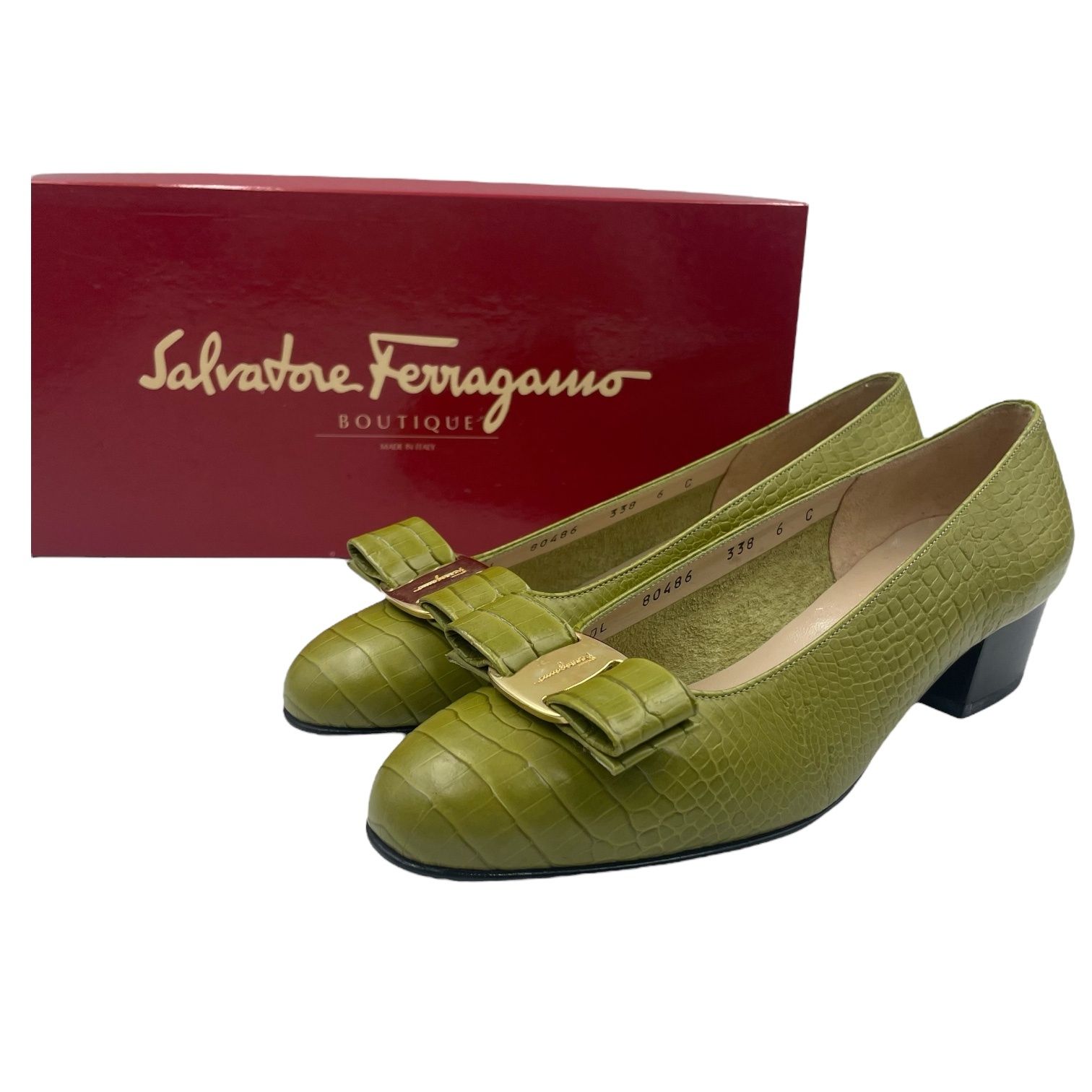 未使用品 Salvatore Ferragamo フェラガモ パンプス 型押し レザー グリーン系 サイズ36C 箱付き 27,600円