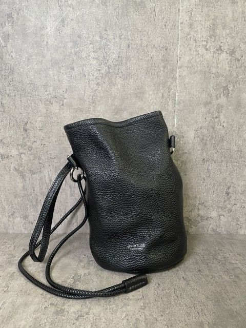 【中古】DANIEL&BOBS ﾀﾞﾆｴﾙｱﾝﾄﾞﾎﾞﾌﾞｽ 巾着 ｷﾝﾁｬｸ ﾚｻﾞｰ ﾎﾟｰﾁ ﾊﾞｯｸﾞ ﾌﾞﾗｯｸ 33972977