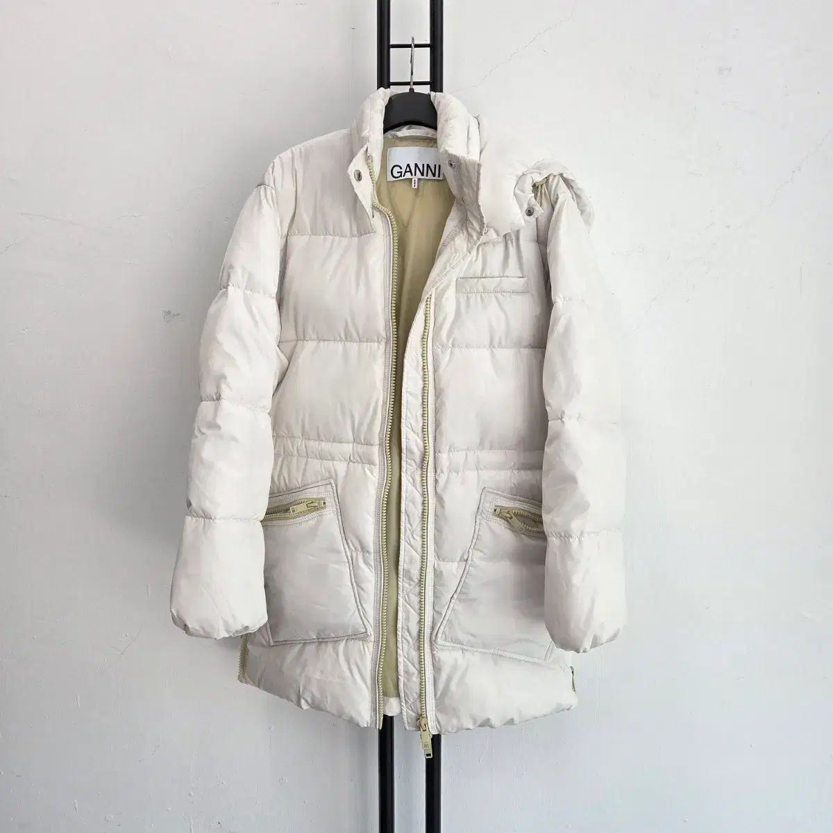 正規品 GANNI ガニー 白 ダウン