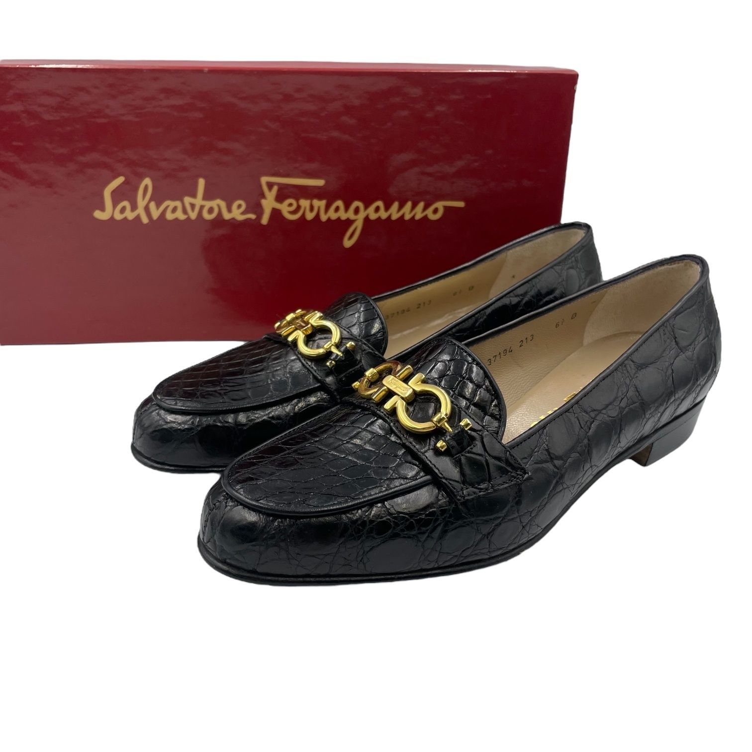未使用品 Salvatore Ferragamo フェラガモ ローファー レザー ワニ押方 ガンチーニ ゴールド金具 ブラック サイズ36.5B 箱付き