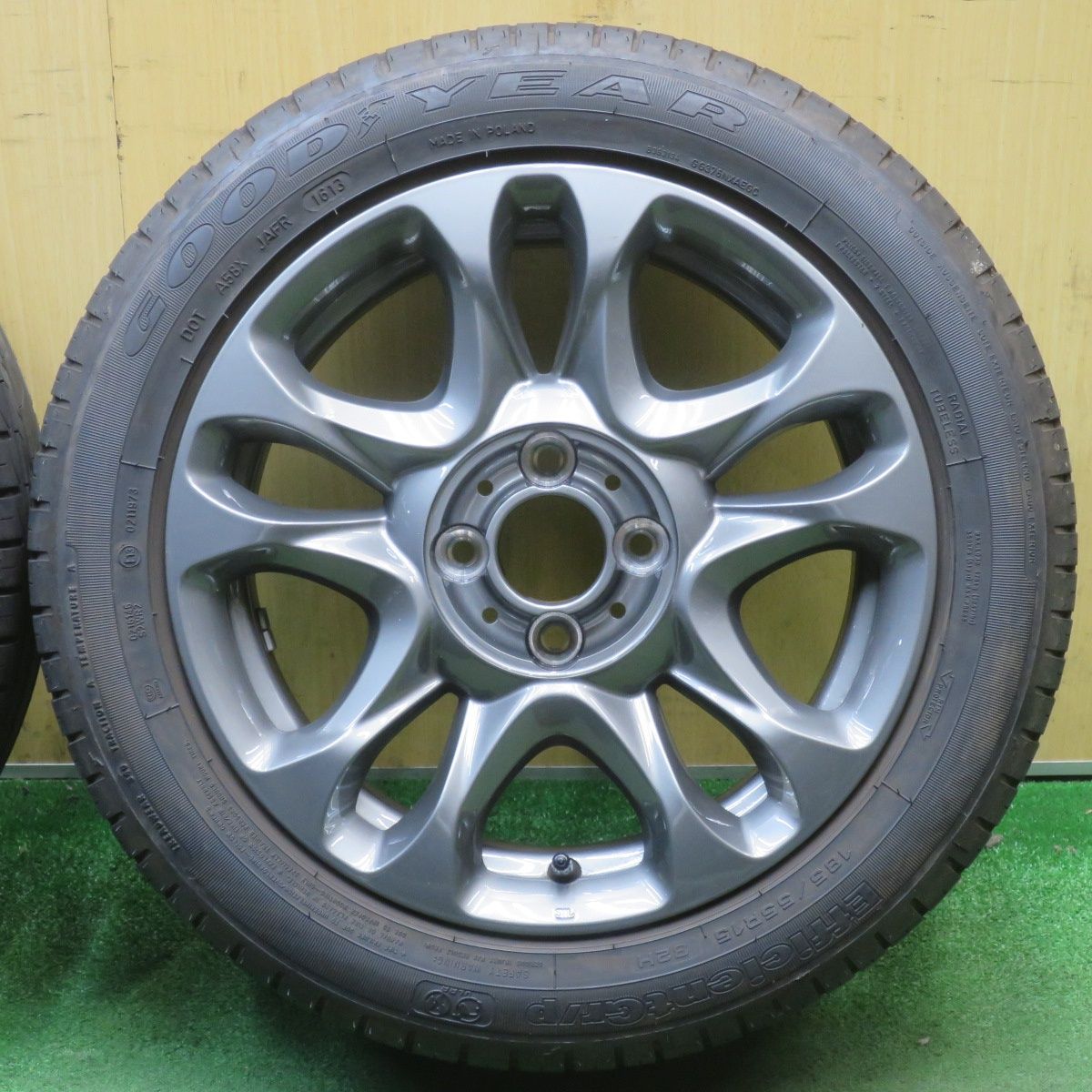 ほぼ未使用！キレイ★FIAT フィアット 500 S C 純正 185/55R15 グッドイヤー EfficientGrip 15インチ PCD98/4H★6052604NJノ
