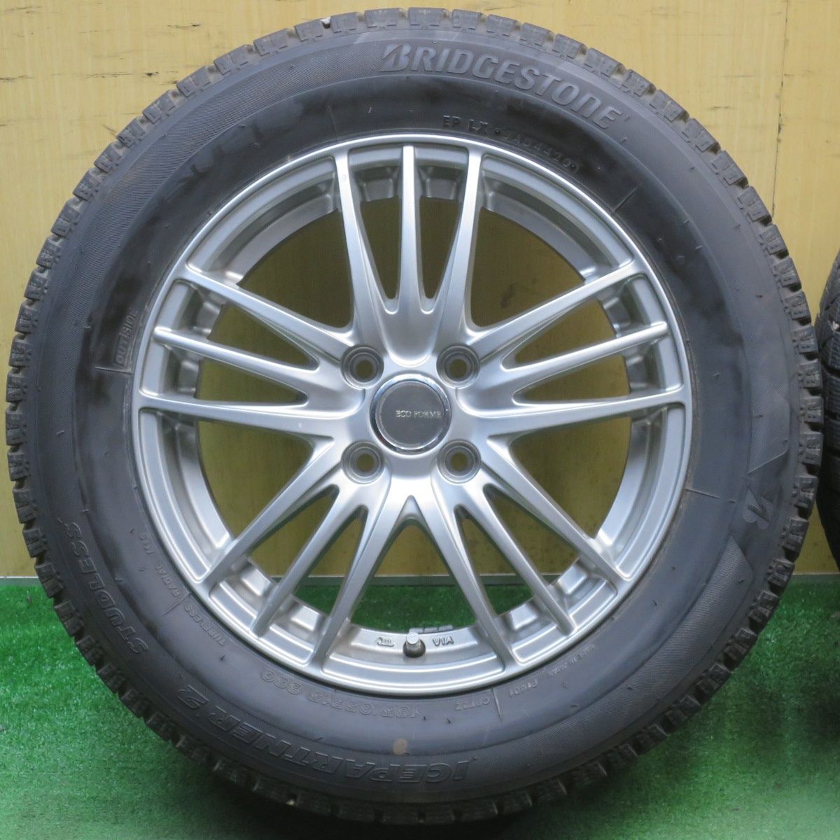 バリ溝！キレイ！9.5分☆スタッドレス 185/65R15 ブリヂストン アイス 