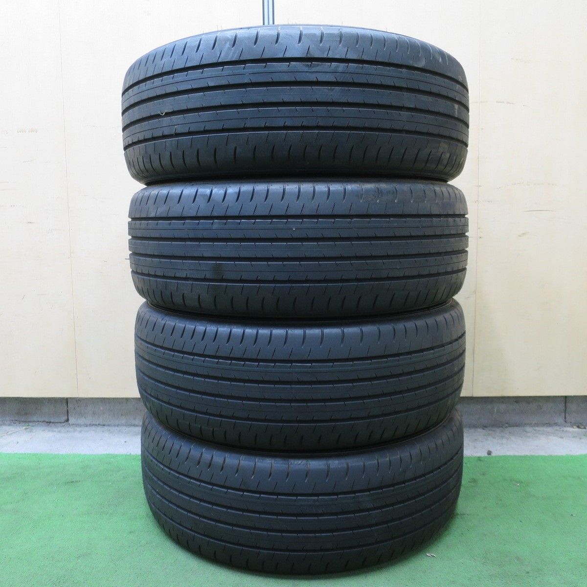 新車外し！24年★235/55R19 ダンロップ SPスポーツマックス 050 タイヤ 19インチ クラウン セダン アリア RAV4 PHV 等★6060504NGノタ