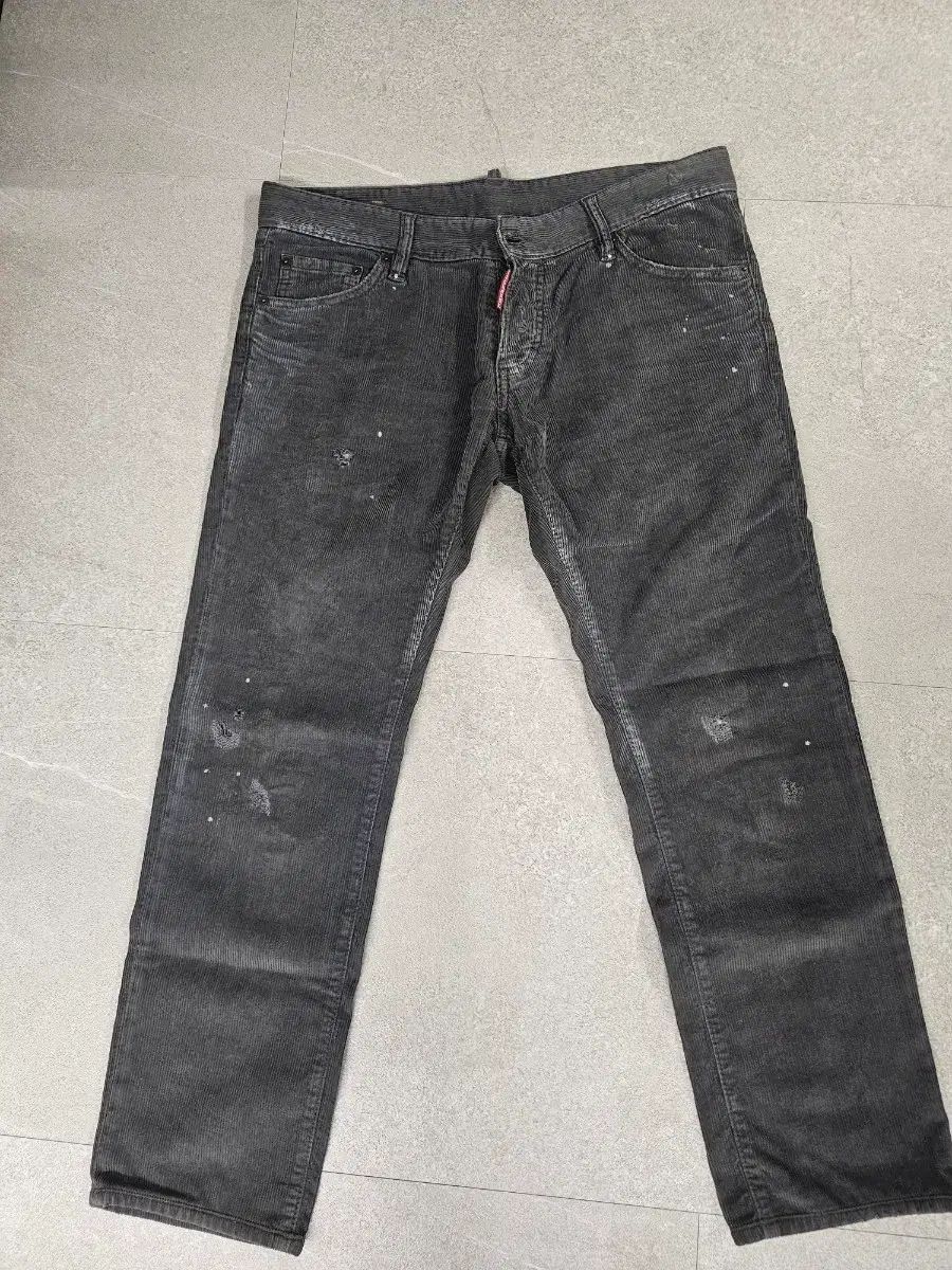 DSQUARED2 ディースクエアード2 ズボン 50 サイズ ほぼ新品 イタリア 商品