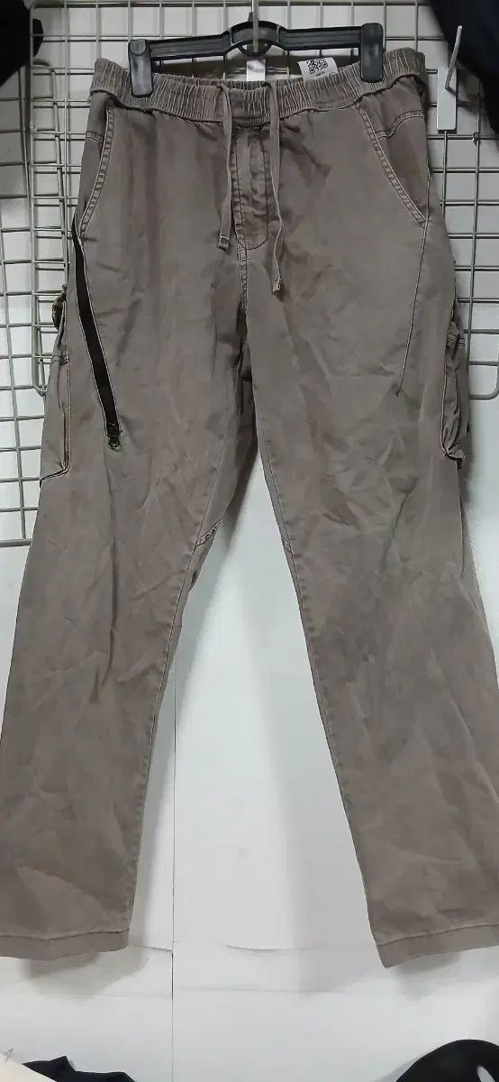 STONE ISLAND ストーンアイランド カーゴパンツ カーキ色 メンズ ズボン