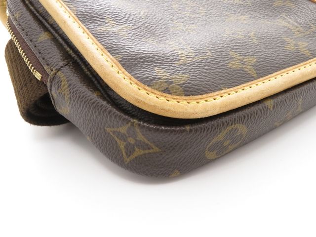 LOUIS VUITTON ルイ・ヴィトン バッグ バム・バッグ・ボスフォール