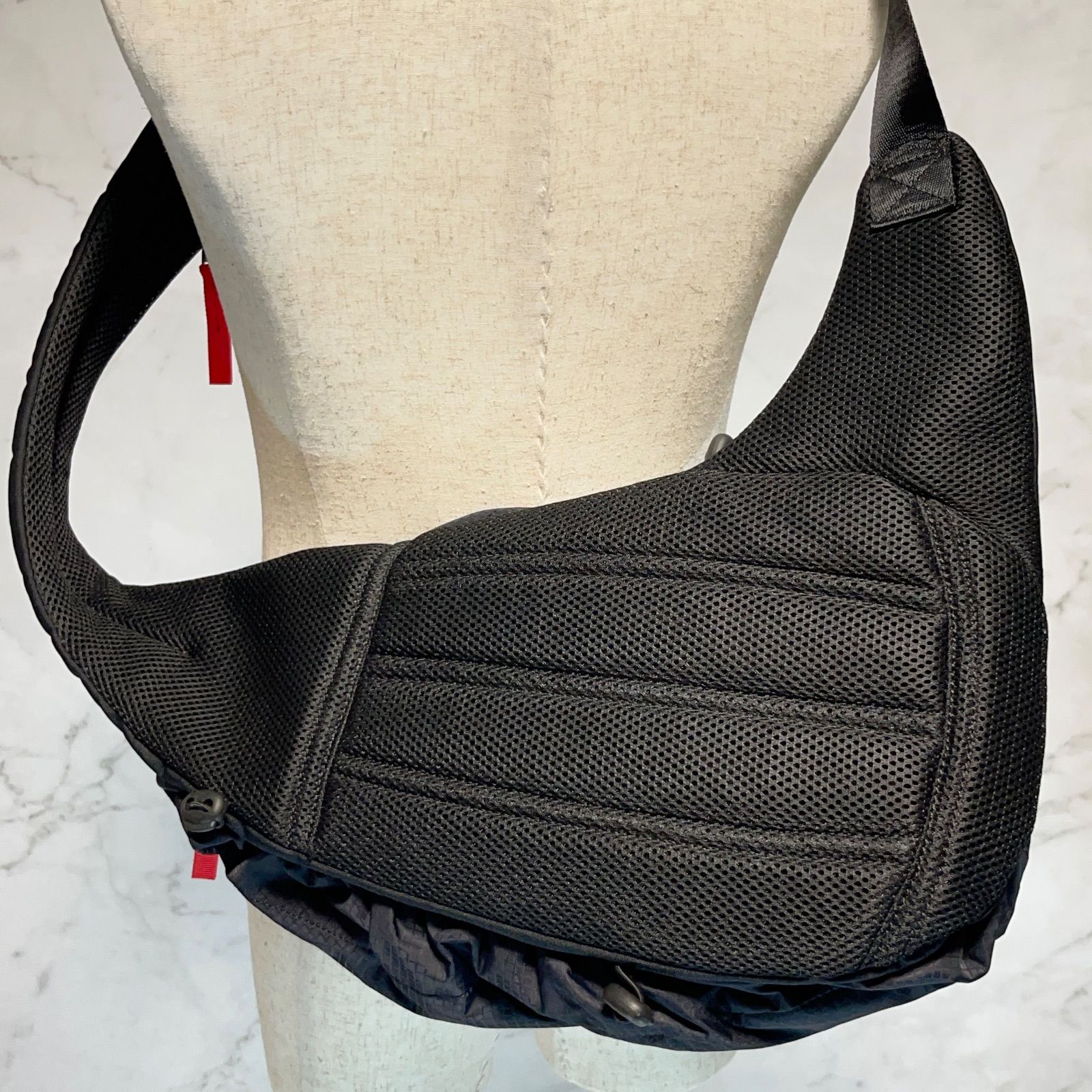 美品 DIESEL ディーゼル Zip-D-Sling Backpack In Check-Jacquard