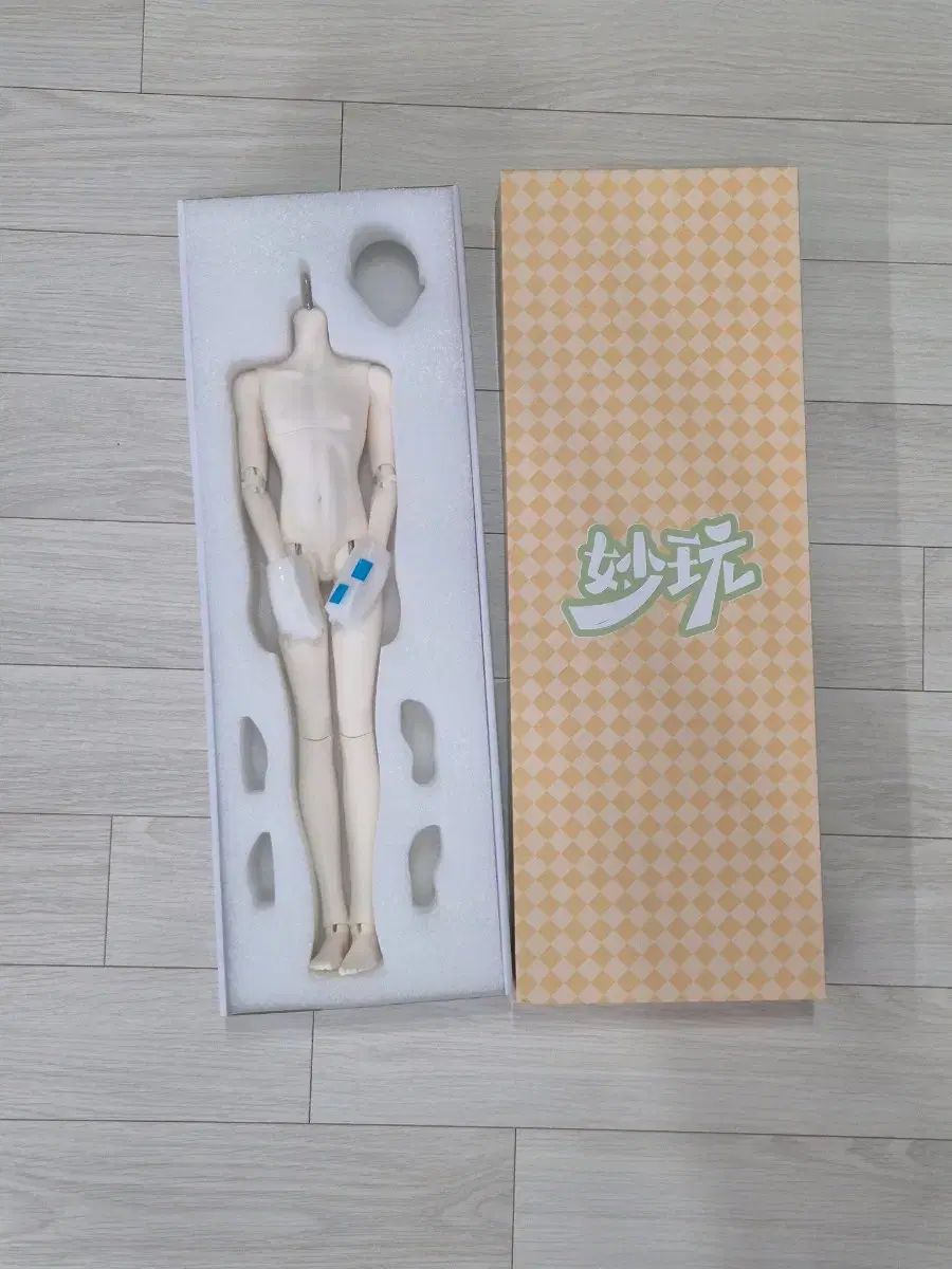 未使用 男の子 旧官 MSD ボディ 球体関節人形 ボディ