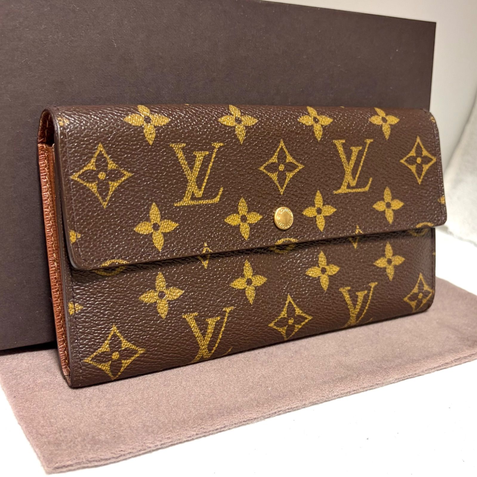 e46 ポルトフォイユ サラ　旧型　Louis Vuitton ルイ ヴィトン 　2つ 折り　二つ折り　フラップ ボタン 式　長 財布　ウォレット　モノグラム