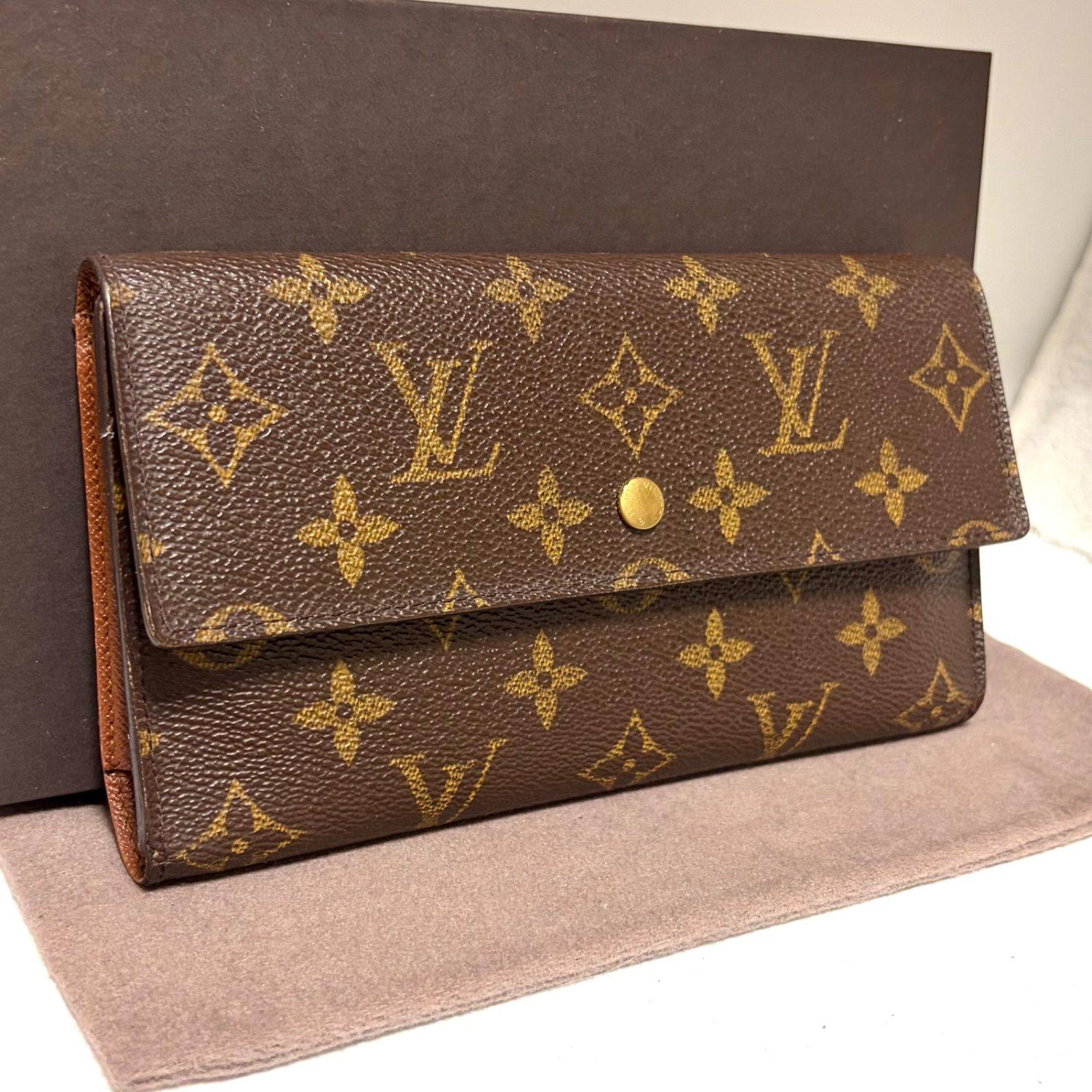 d50 ポルト トレゾール　ポルトフォイユ インターナショナル　旧型　ルイ ヴィトン Louis Vuitton　3つ 三つ 折り　フラップ ボタン 式　長 財布　ロング ウォレット　モノグラム