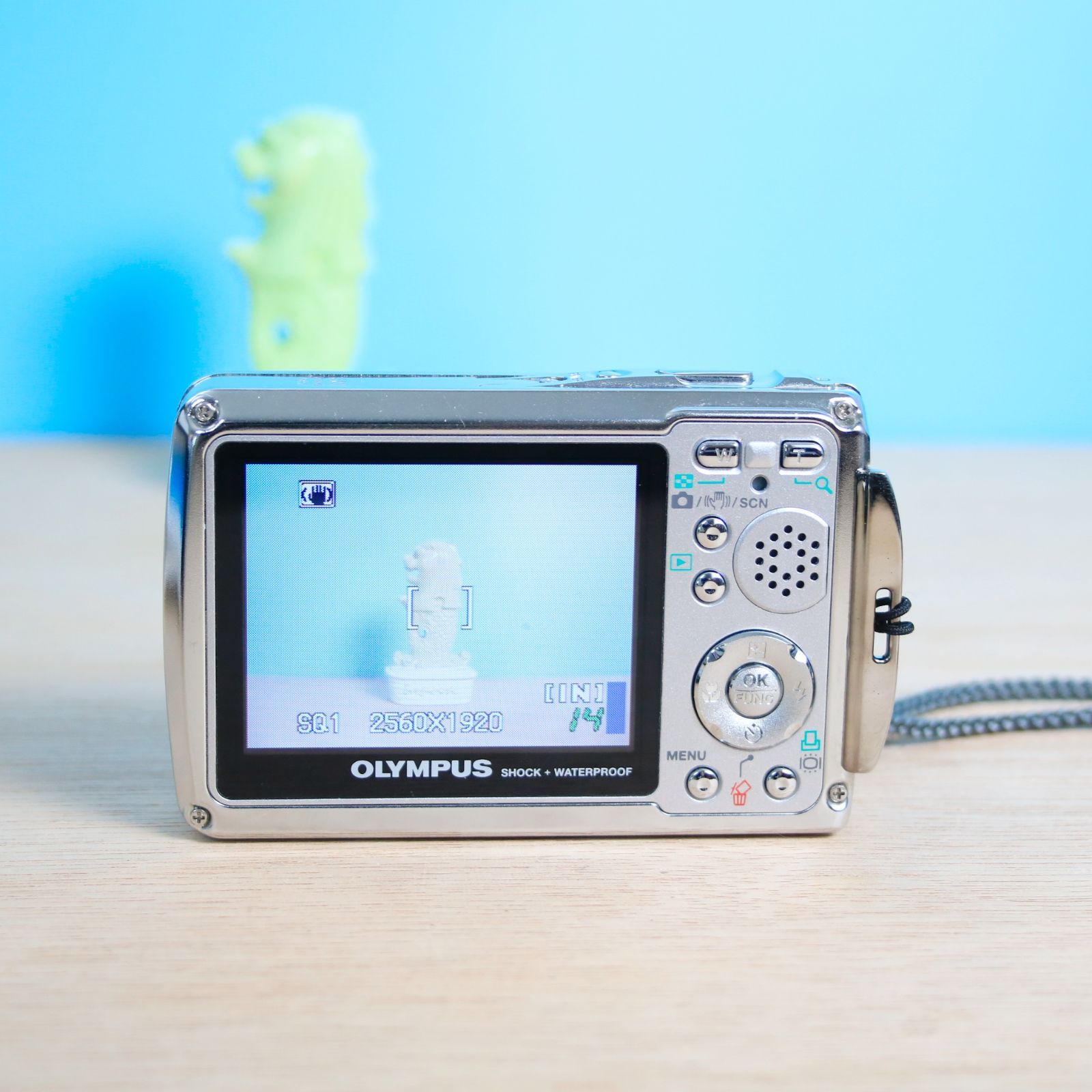 完動品❁美品 OLYMPUS μ 725SW オリンパス 防水 防塵 ディープブルー