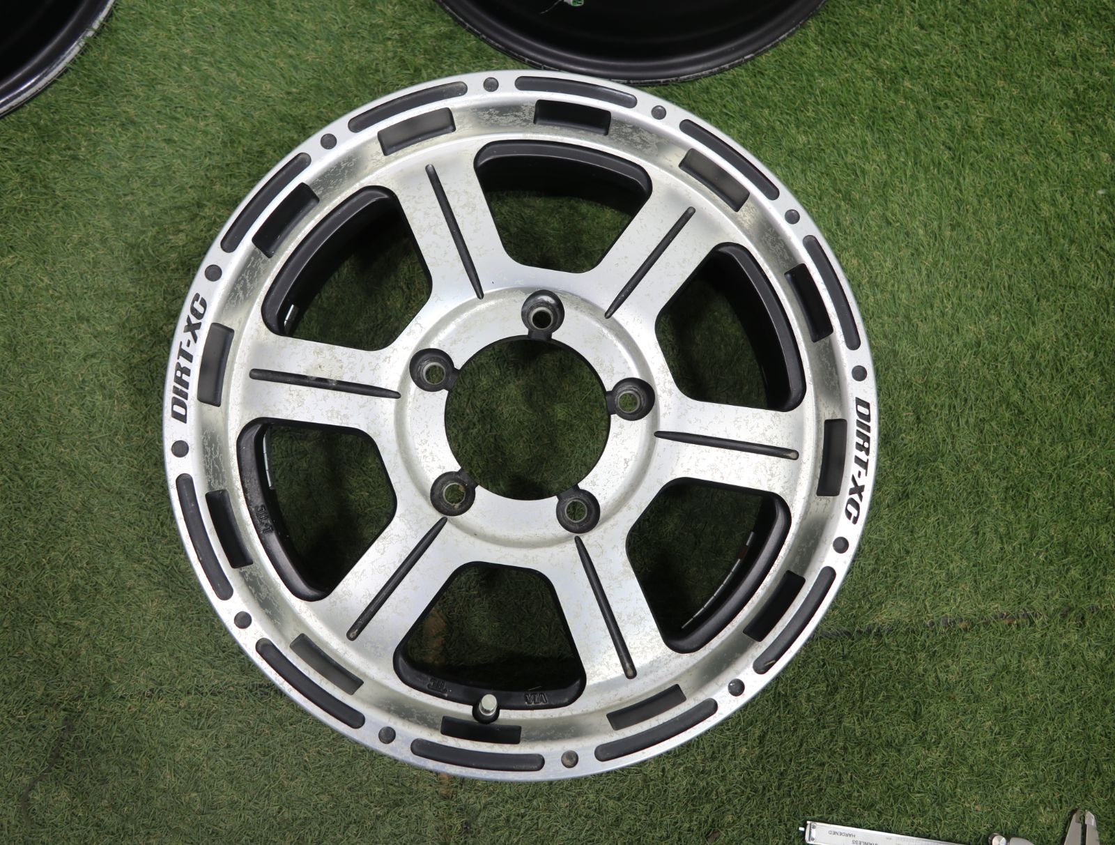 1(S1761)DIRT-XC/16×5.5J+22/5H PCD139.7☆ジムニー等に