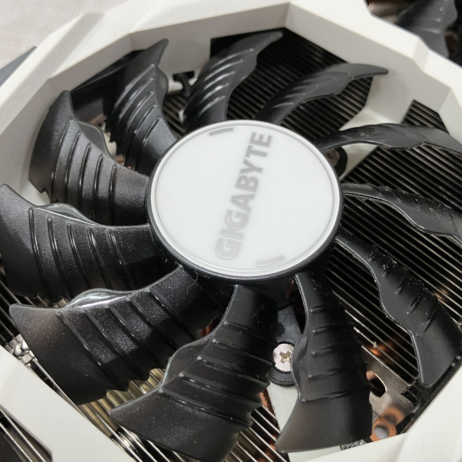 GIGABYTE RTX2070 Super GAMING OC 3X 8G ジャンク - メルカリ