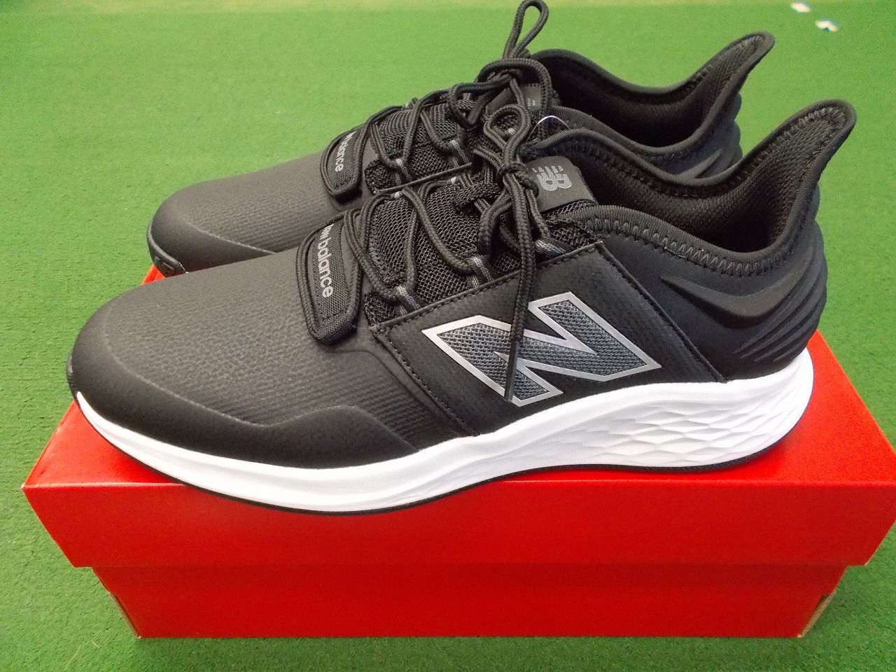 新品 new balance Fresh Foam ROAV Golf MG401BGR WIDE：4E ブラック/グレー ゴルフシューズ