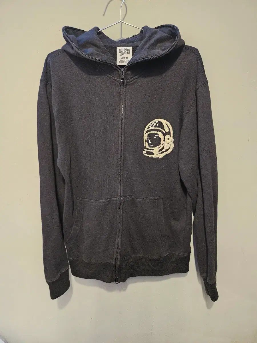 Billlie（ビリー）BOY'S PLANET(ボイプラ) 正規品 フードジップアップ