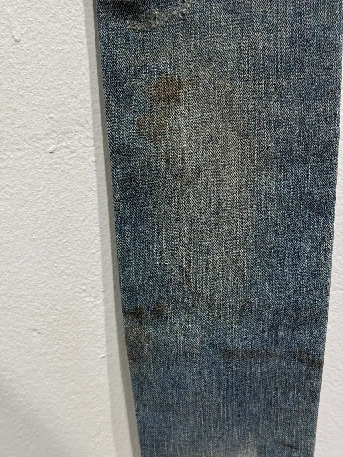 サンローラン 2013 D02 KNEE DISTRESSED JEANS サンローラン 2013 D02 KNEE DISTRESSED JEANS