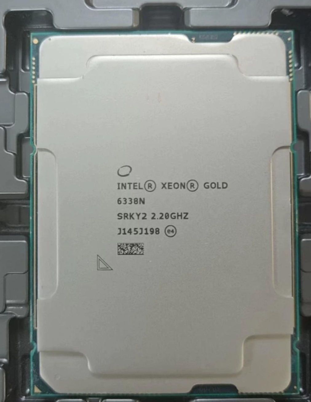 Intel Xeon Gold 6338N SRKY2 32C 64T 2.2GHz to 3.5GHz Socket 4189 Ice Lake-SP 10NM 48MB 185W Apr