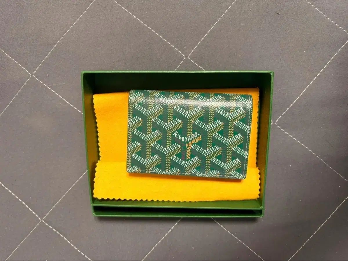 Masion Goyard カードウォレット