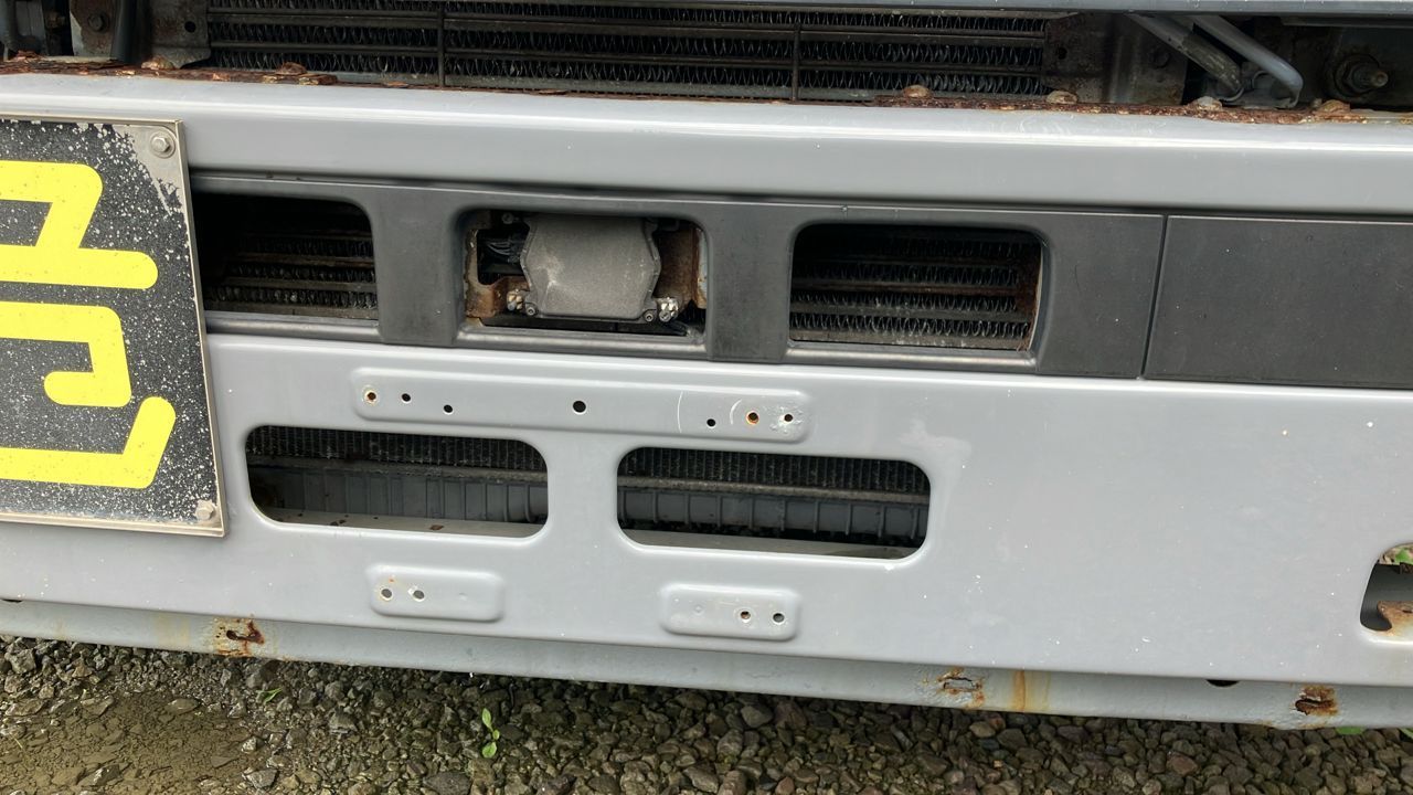 フロントバンパー 日野 プロフィア H24年　C-6794