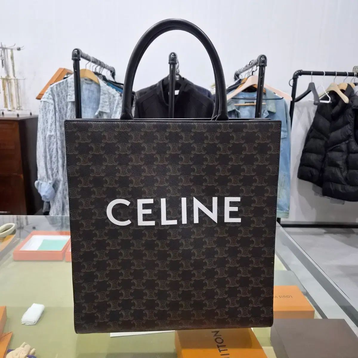 Celine セリーヌ カバス ハンドバッグ ブラック Mサイズ