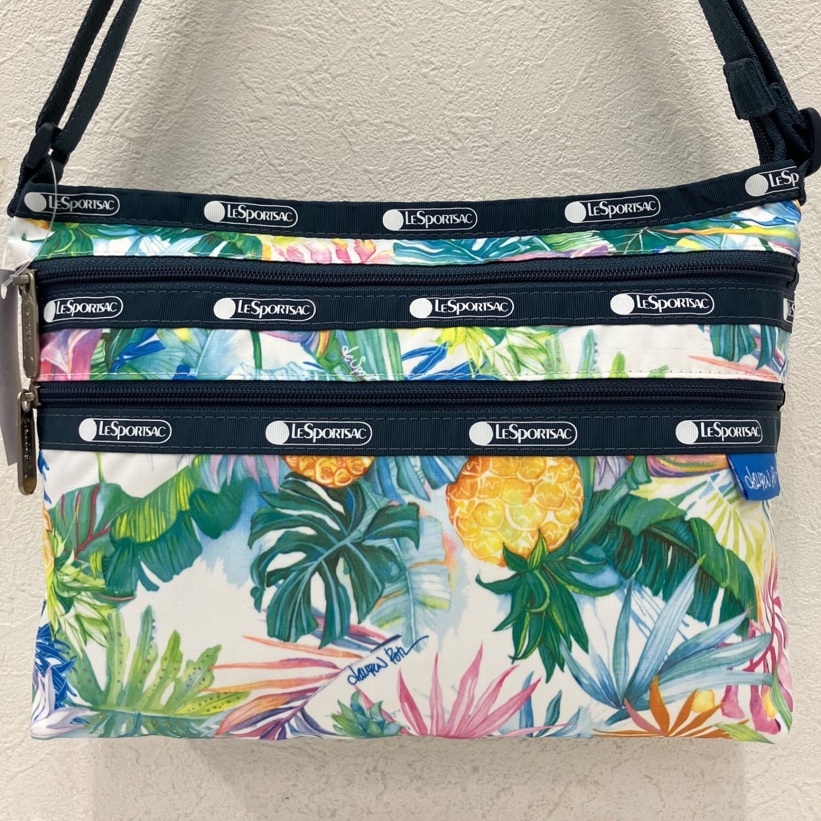 4639　LeSportsac　レスポートサック　ハワイ限定　ショルダーバッグ　ローレンロス　Lauren Roth　ウルヴェヒ　Uluwehi　レディース　軽量　小さめ　ミニ　パイナップル　グリーン　ネイビー