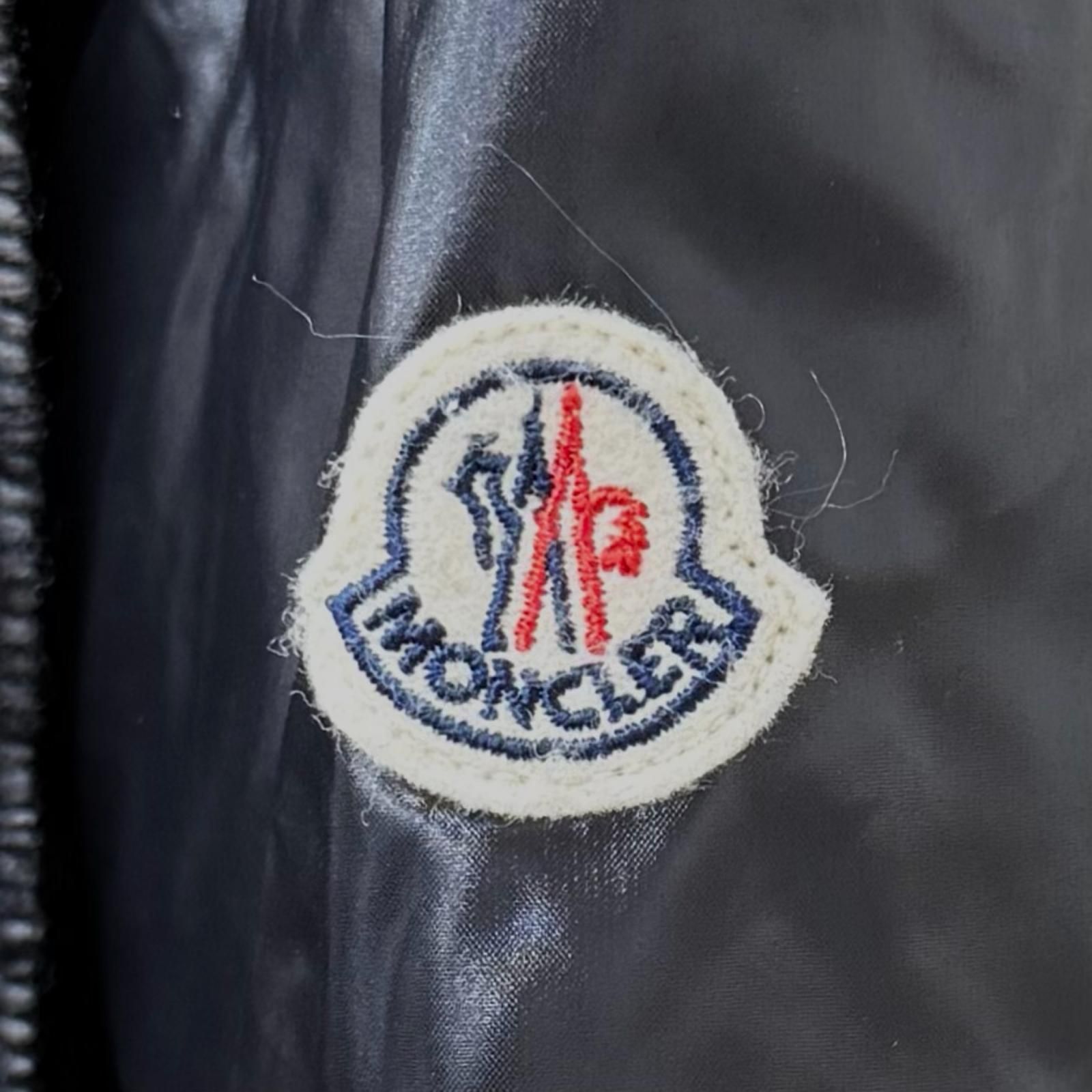 美品☆MONCLER モンクレール MANTELLA ロゴワッペン ダウンスリーブ