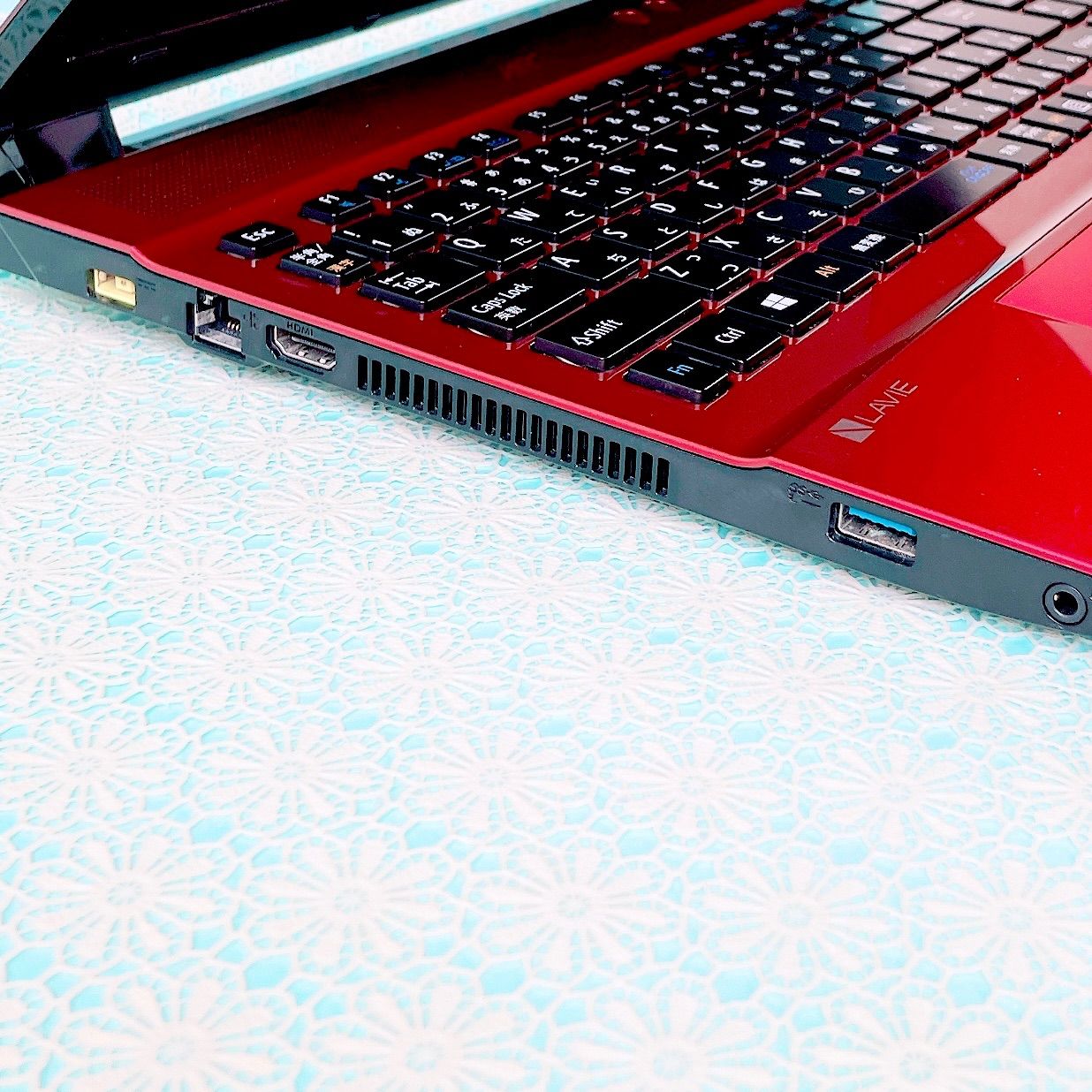バッテリー良好‼️NEC大容量1TB ブルーレイ 赤ノートパソコン WEB
