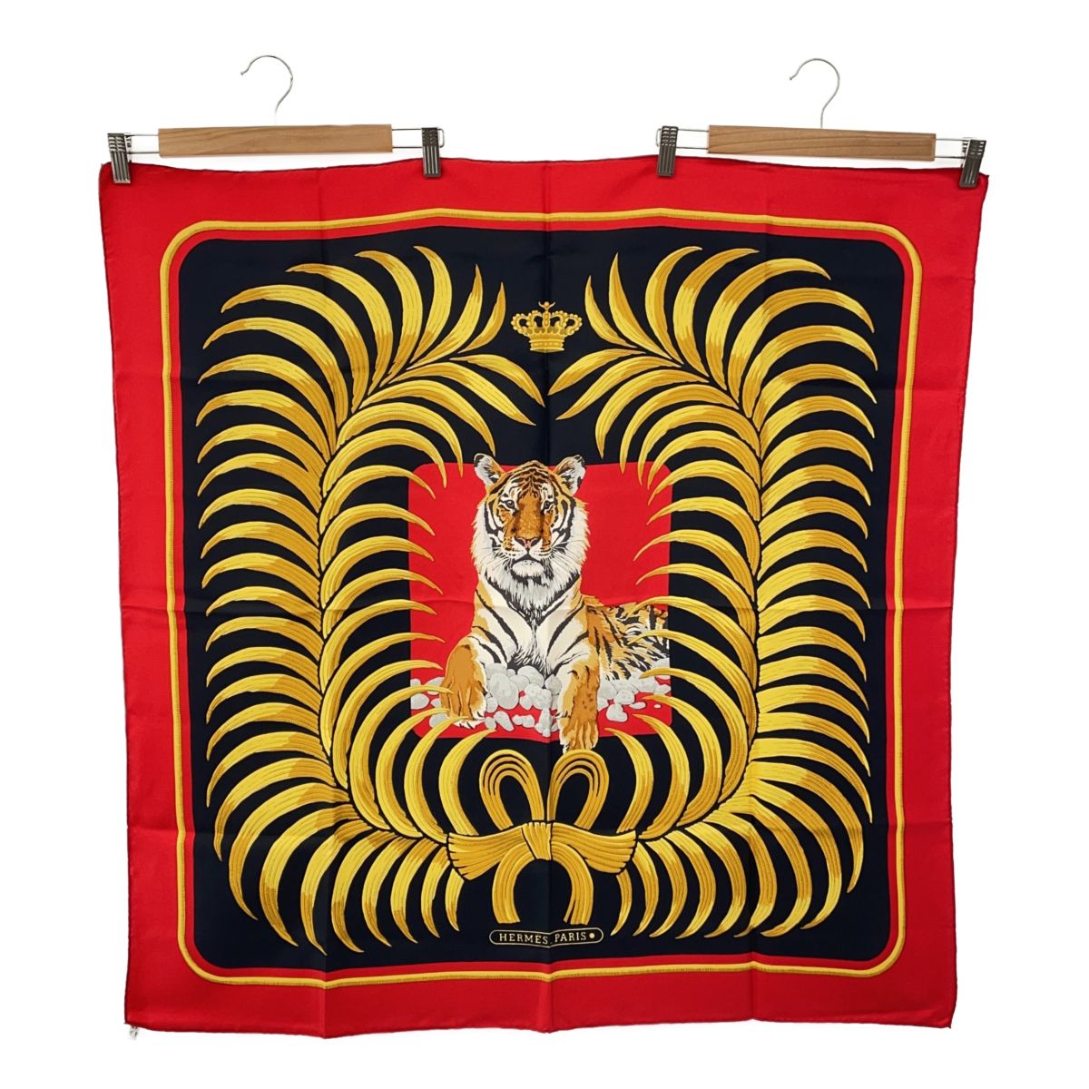 HERMES エルメス カレ90 Tigre Royal 王者の虎 タイガー ロイヤル ブラック×レッド系 シルク100 スカーフ 箱 k1348