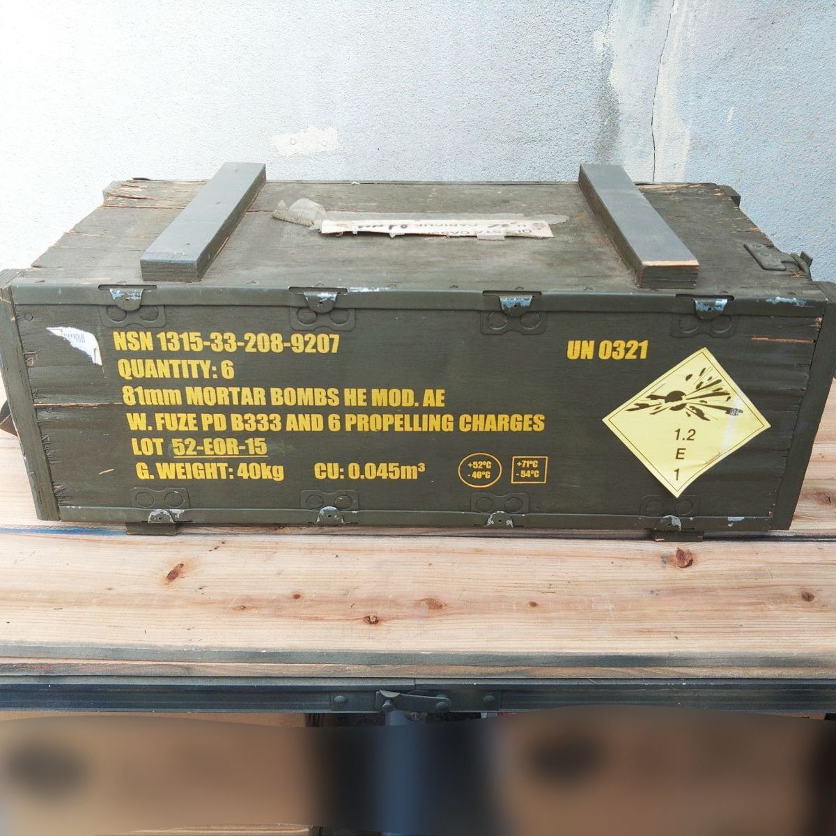 【イタリア軍実物】81mm迫撃砲弾薬運搬箱