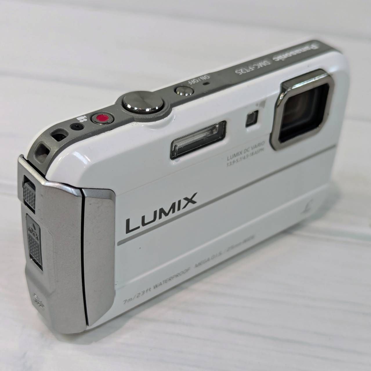 塩】Panasonic 2013年1610万画素 防水オールドコンデジ LUMIX DMC-FT25 