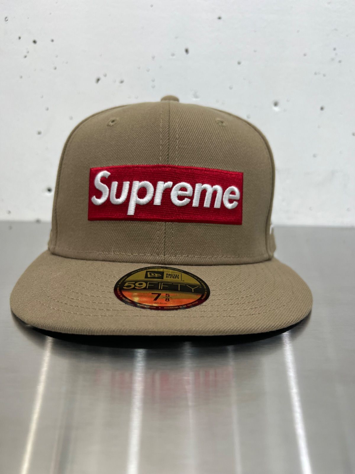 Supreme Grinch Box Logo New Era シュプリーム グリンチ ボックス ロゴ ニューエラ キャップ　カーキ